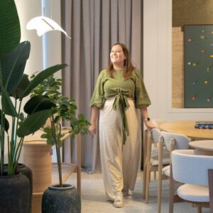 VITRINE ASSINADA GABRIELLA GOCHISNKI ARQUITETURA